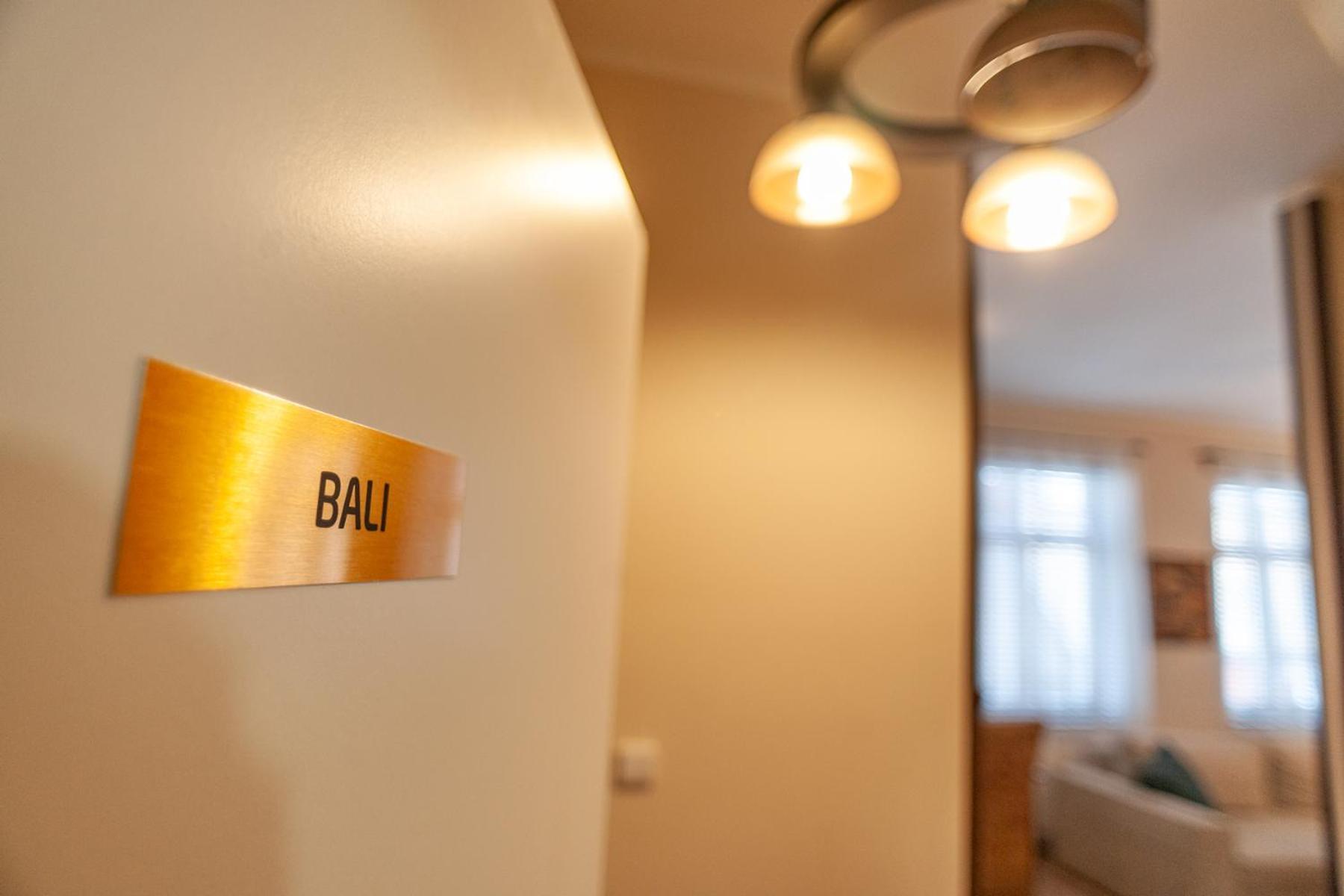 Sting Boutique Apartments Острава Екстер'єр фото